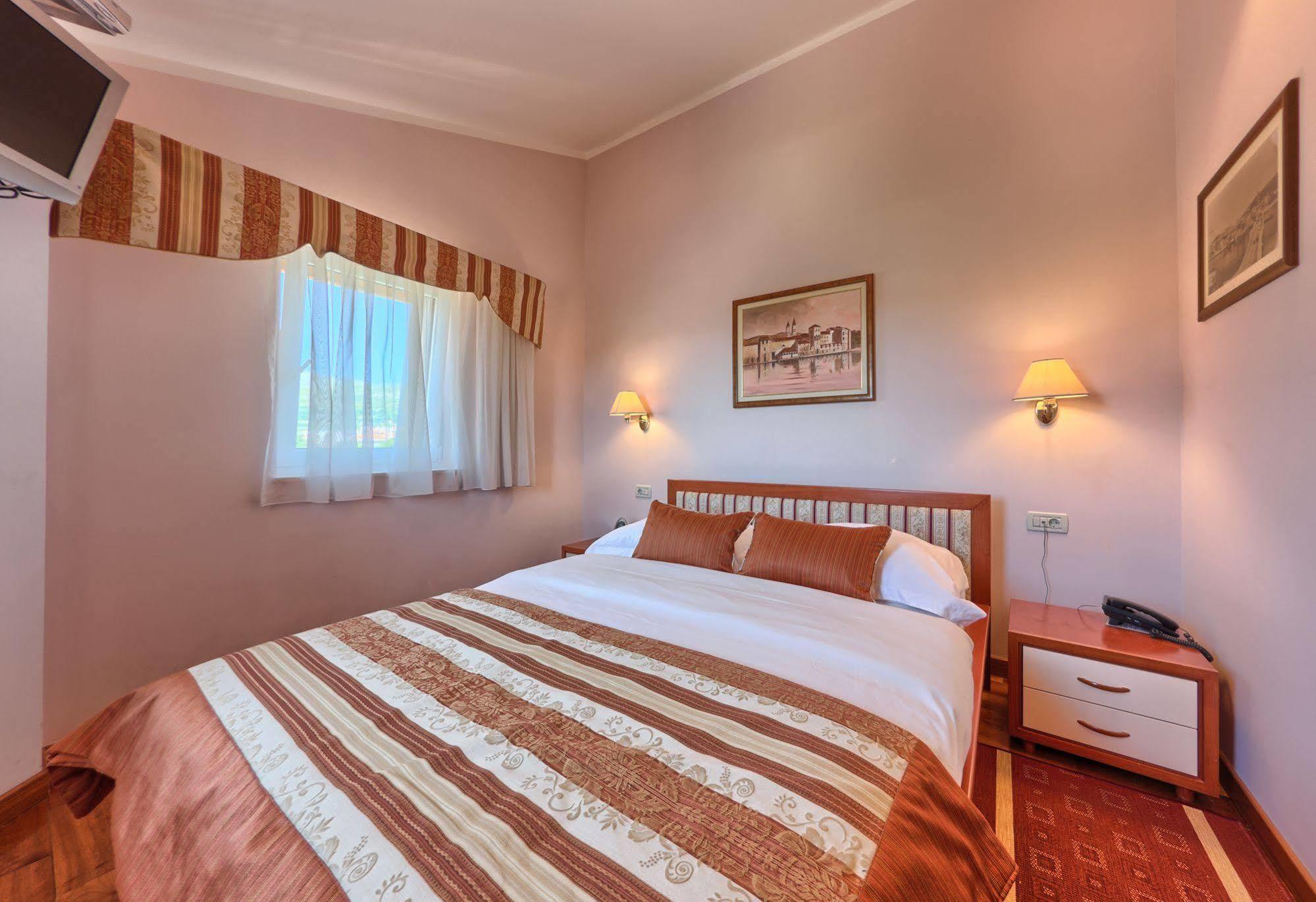 Hotel Trogir 3* Trogir