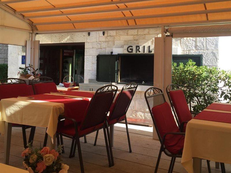 Hotel Trogir 3*