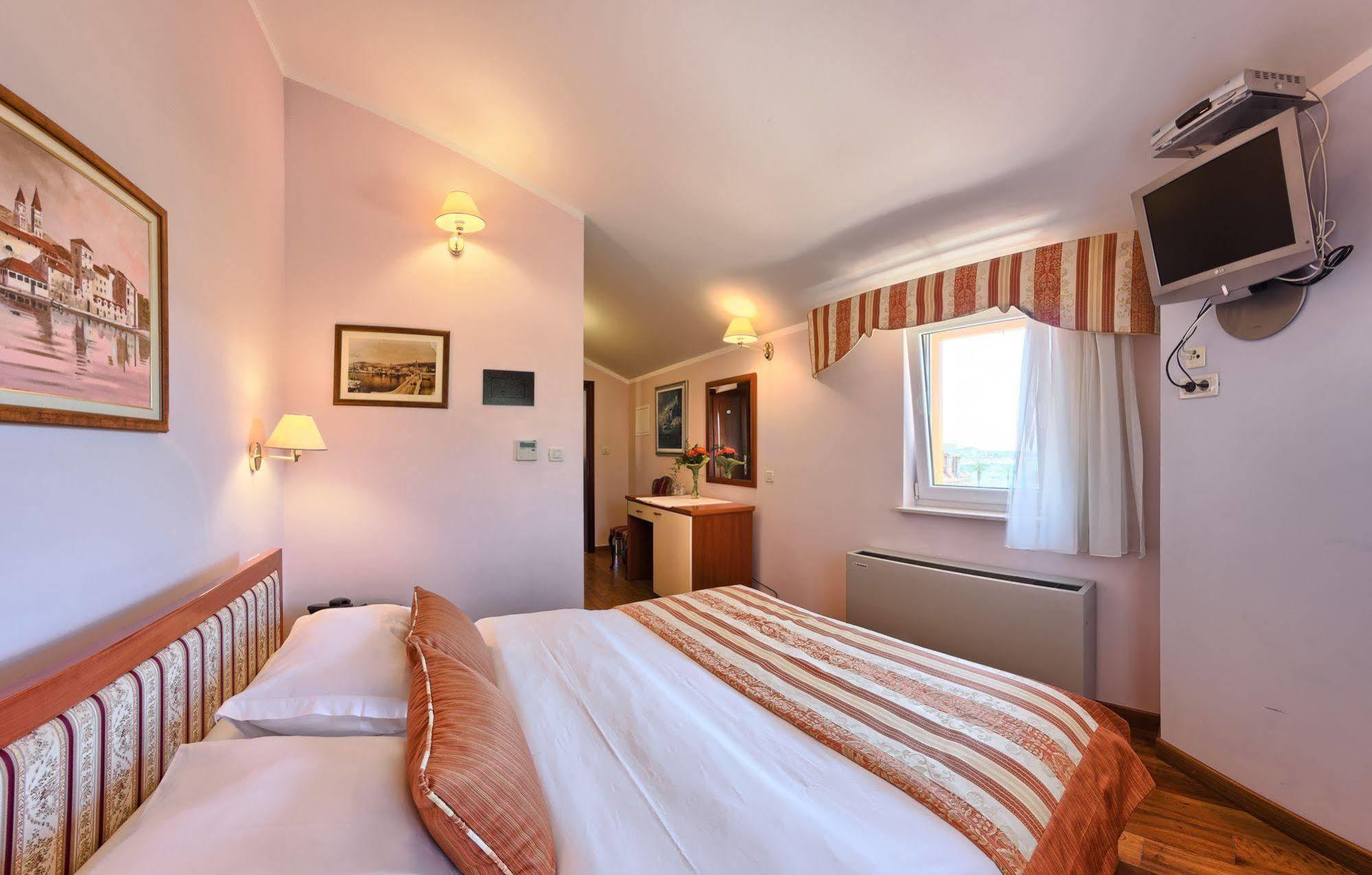 Hotel Trogir Hotel Trogir